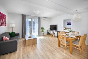 Penthouse with terrace room in DownTown Suites Belohorska