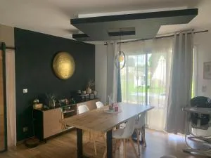 MAISON PROCHE 24h - Changé