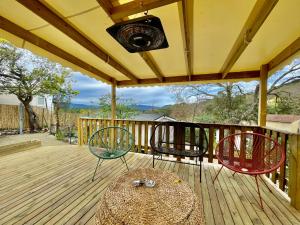 Campings Mobil home climatise golf de saint tropez camping 4 etoile : photos des chambres