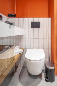 Mazi Rooms Charilaou 2,2