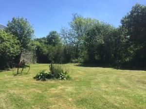 Maisons de vacances Brittany France 2 Beds Free Wi-Fi - Parking & Garden : photos des chambres