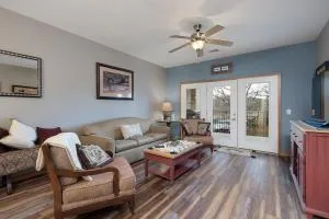 Condo #325 - Eagle Rock