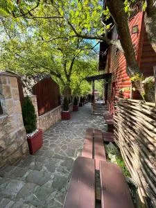 САДИБА та ЧАН "NA PAGORBI" - 亚列姆切