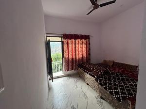 hotel holy spirit, sitapur