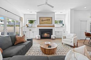 The Weekender House Pool Downtown