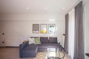 Mazi Rooms Charilaou 2,3