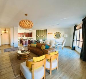 ZALS -Luxury Accommodation Island Club Century City