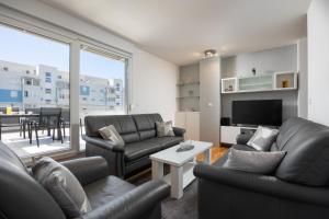 Rose Penthouse Apartment Split