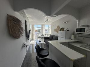 Apto vistas al mar a 1 min de la playa Benalmádena