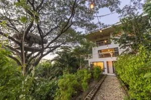 Ocean and Jungle views! AC, Wi-Fi, kitchen - Manzanillo