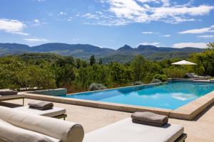 Hotels Chateau Les Oliviers de Salettes : photos des chambres