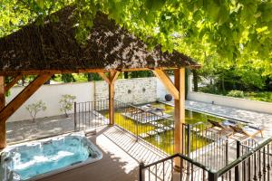 Hotels Chateau Les Oliviers de Salettes : photos des chambres