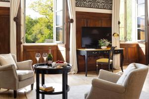 Hotels Chateau Les Oliviers de Salettes : photos des chambres