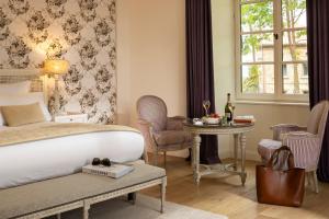 Hotels Chateau Les Oliviers de Salettes : Suite Junior