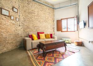 Loft-style ground floor flat