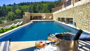 Villas Mas La Rose Sauvage - magnificent Luberon views : photos des chambres
