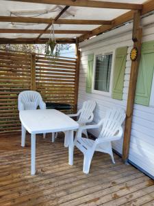 Campings Bungalow cosy pour 6 personnes : photos des chambres