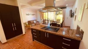 Tropical Gardens Suites and Apartments