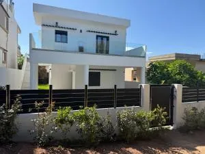 Villa Achilleas by the sea - Áyios Yeóryios