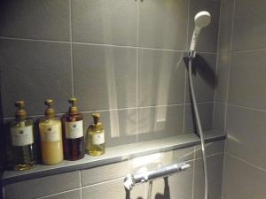 The Nell Ueno Okachimachi