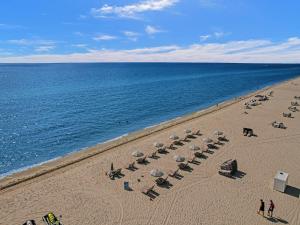 Beach Resort condo 921