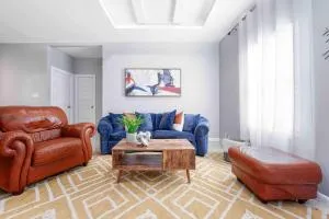 Cozy & Stylish 3Bed 2Bath Apt Close to Mall - 雷诺萨