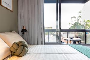 Studio com Varanda - Vila Olímpia