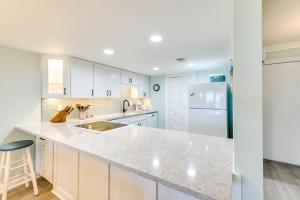 Emerald Dreams Beach and Lakefront West PCB Condo