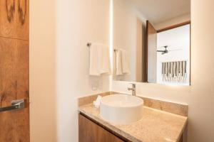 Amazing Penthouse Luxury apartment with concierge in exclusive area