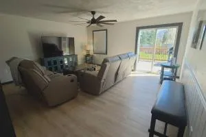 The Northern Lights Cottage - Pine Park