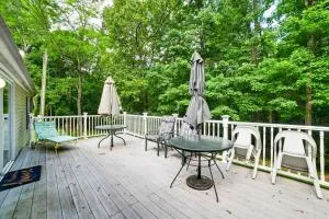 Kuttawa Vacation Rental with Smart TV, Near Marinas! - Calvert City