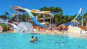 Campings Spacieux Mobilhome Premium/Camping 5* : photos des chambres