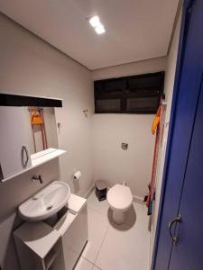 Kitão charmoso a 100m da praia Aviação (Praia Grande)