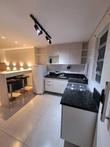 Kitão charmoso a 100m da praia Aviação (Praia Grande)