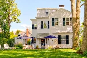 West Wing of Captain Morse House Waterfront, Town - 埃德加敦