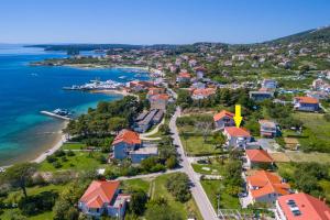 Apartments and Room Petar