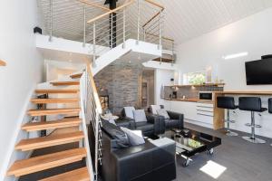 Spa cabin with jacuzzi and firewood sauna