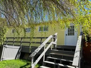 WHITEWATER COTTAGE - Hope