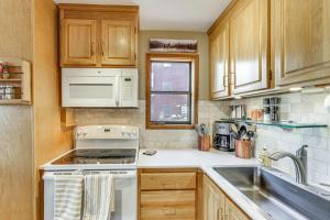 Walk to Chair Lift Angel Fire Condo with Mtn Views