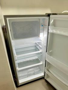 2BR w Balcony in Araneta, Cubao w Pool and Gym - Porto Vita