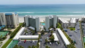Ebb Tide 407-Oceanfront 3-3 End Unit With Breathtaking Views