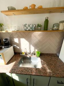 Monoambiente zona GuemesPaseo Aldrey