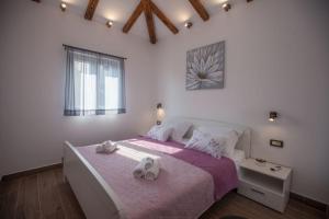 Family friendly house with a swimming pool Sevid, Trogir - 22950