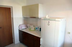 Apartments with parking space Barbat, Rab - 23180