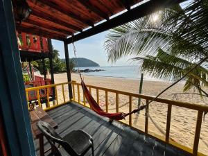 Beach Shack Tioman - Beachfront Seaview