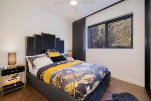 Sky Maiden on King with Private Terrace