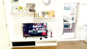 Baan Kun Koey Condo Huahin B103,Pool View,Heart of Huahin,Near Blue Ports,300m from Beach