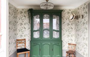 2 Bedroom Awesome Home In Degerhamn