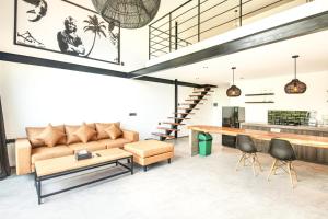 Expansive Loft 200m From Canggu Beach Haven
