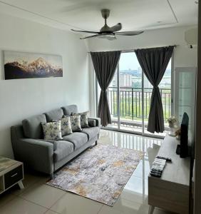 Newly Furnished Metropol Service Apartment with Attractive View
